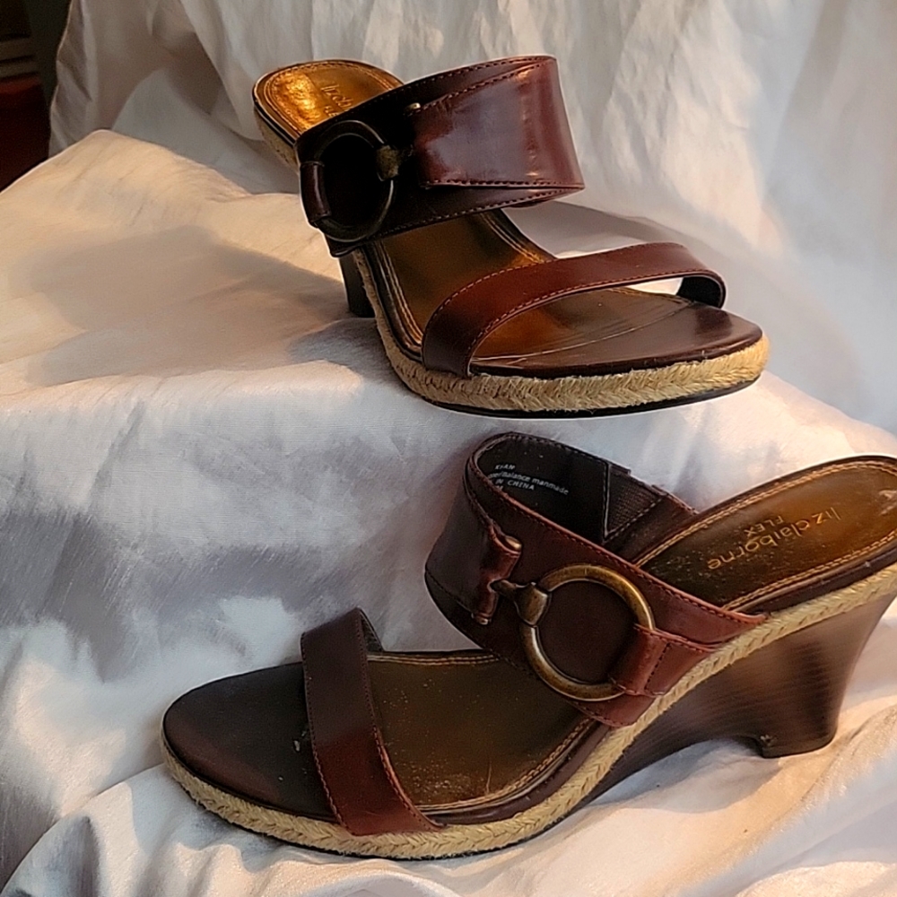 Liz Claiborne Flex sandals